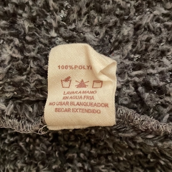 Soft zip up outfitter style jacket, size small - Picture 5 of 5